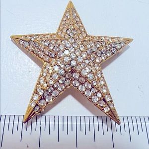 Joan Rivers Classic Collection Simulated Rhinestone Gold Tone 5pt.Star Brooch